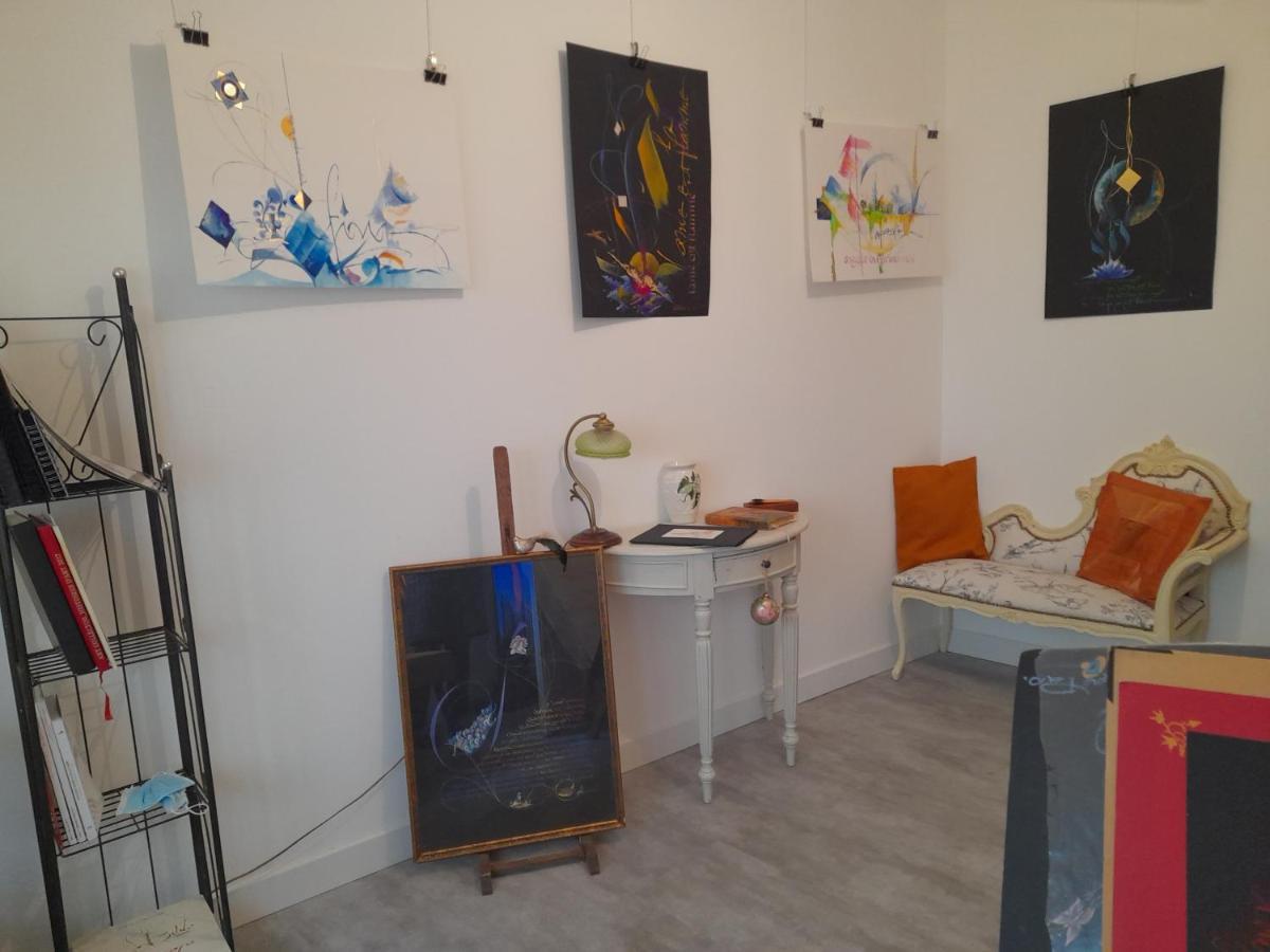 La Chambre De Garance Et Ses Couleurs D'Art Saint-Pol-de-Léon Eksteriør billede