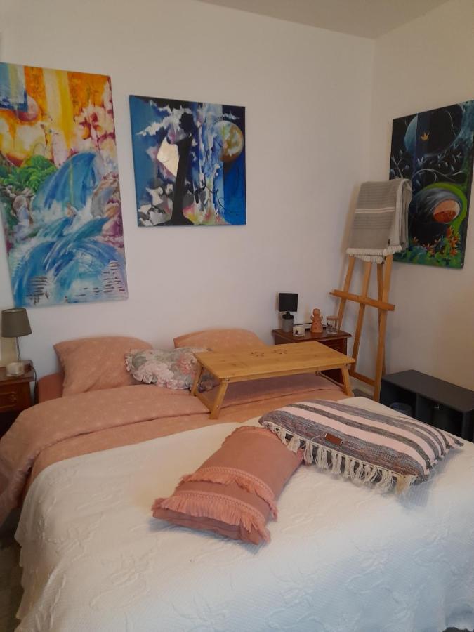 La Chambre De Garance Et Ses Couleurs D'Art Saint-Pol-de-Léon Eksteriør billede